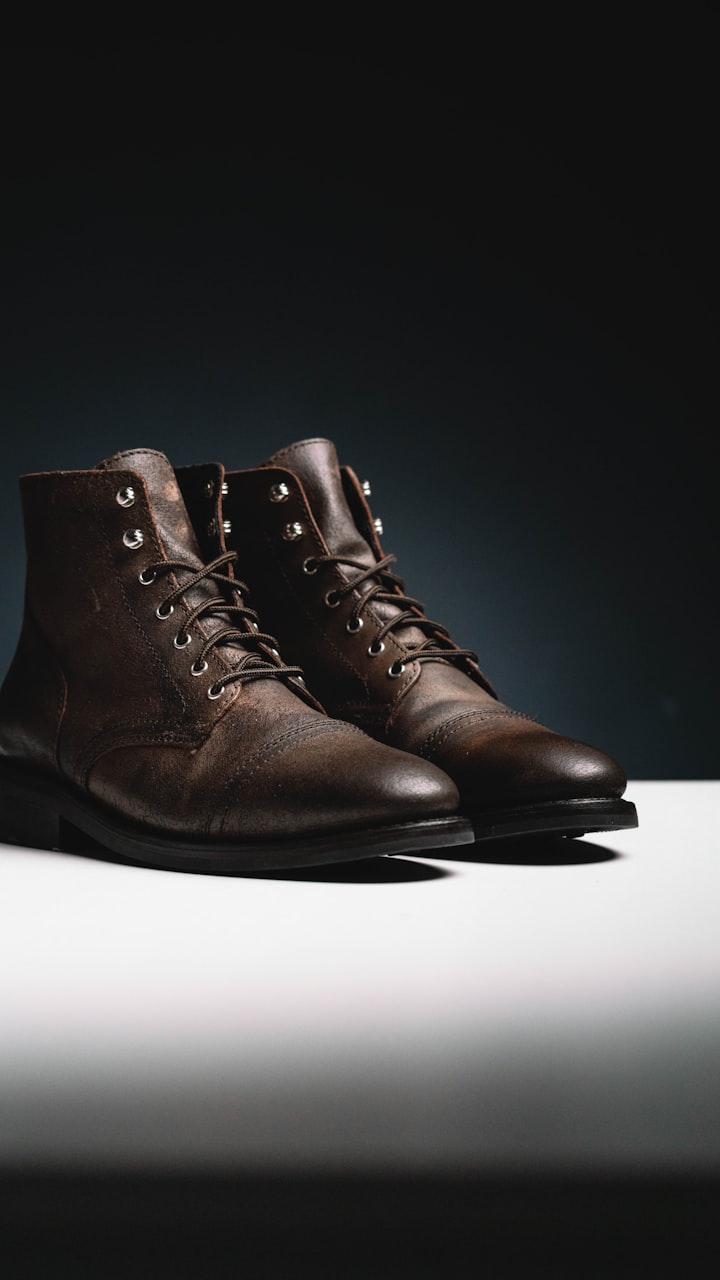 Bota Social de Couro
